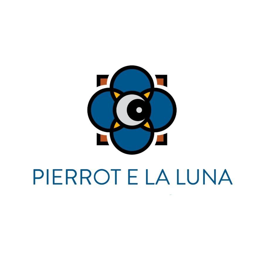 شقة Pierrot E La Luna House Salerno Centro المظهر الخارجي الصورة